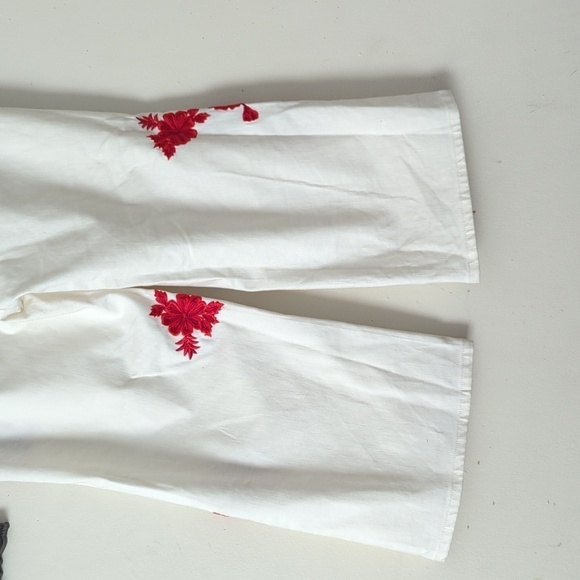 Banana Republic Wide Leg Embroidered Jeans - Picture 6 of 12